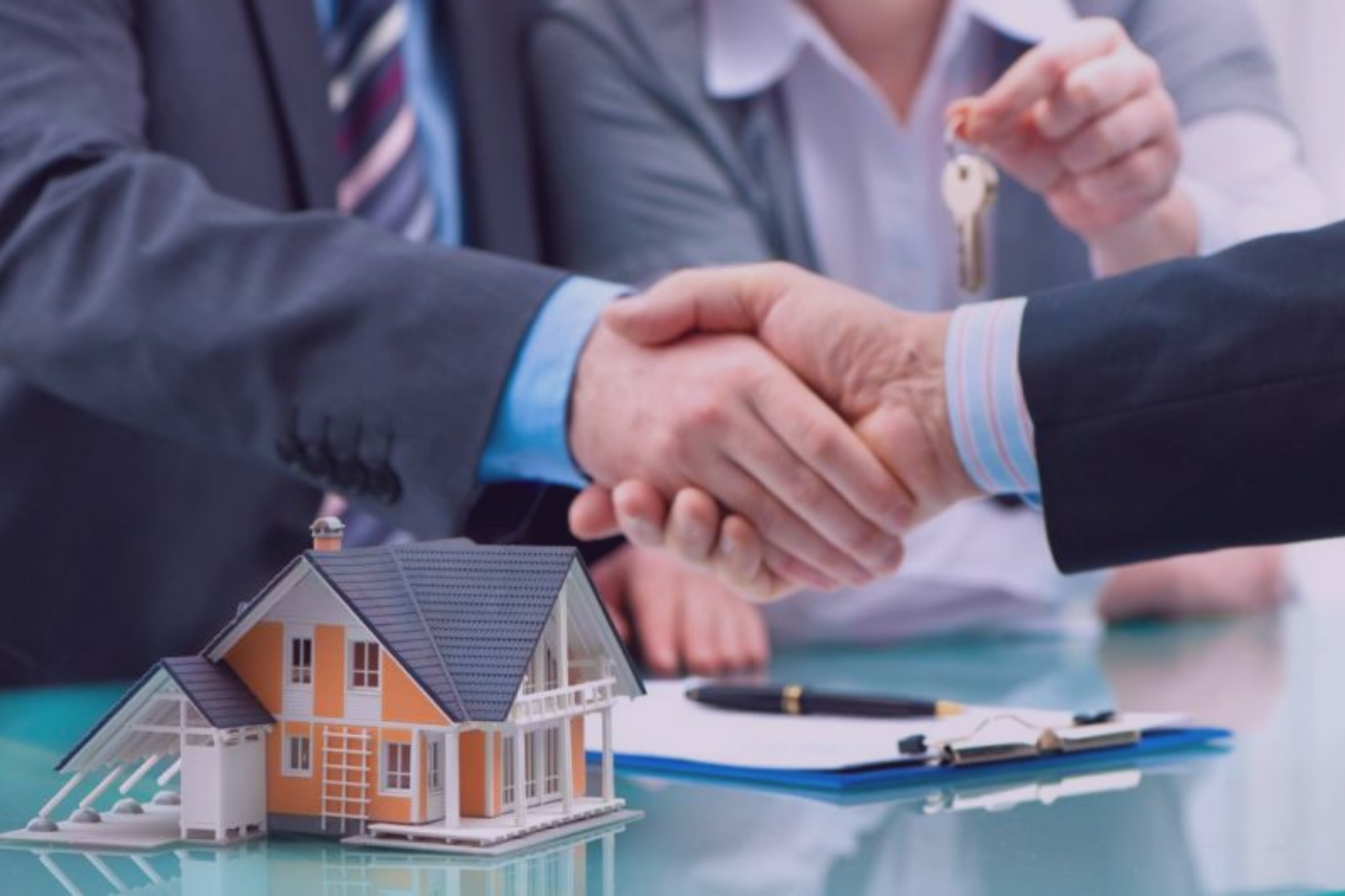 What´s required when renting a car?